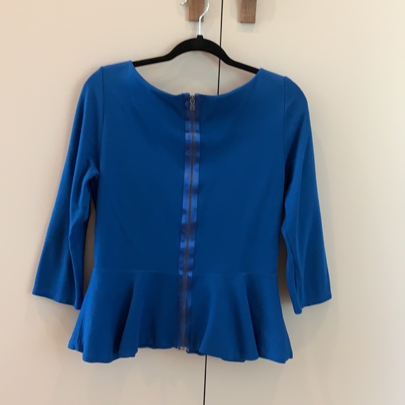 Alice + Olivia Pempulum Top - Picture 2 of 4